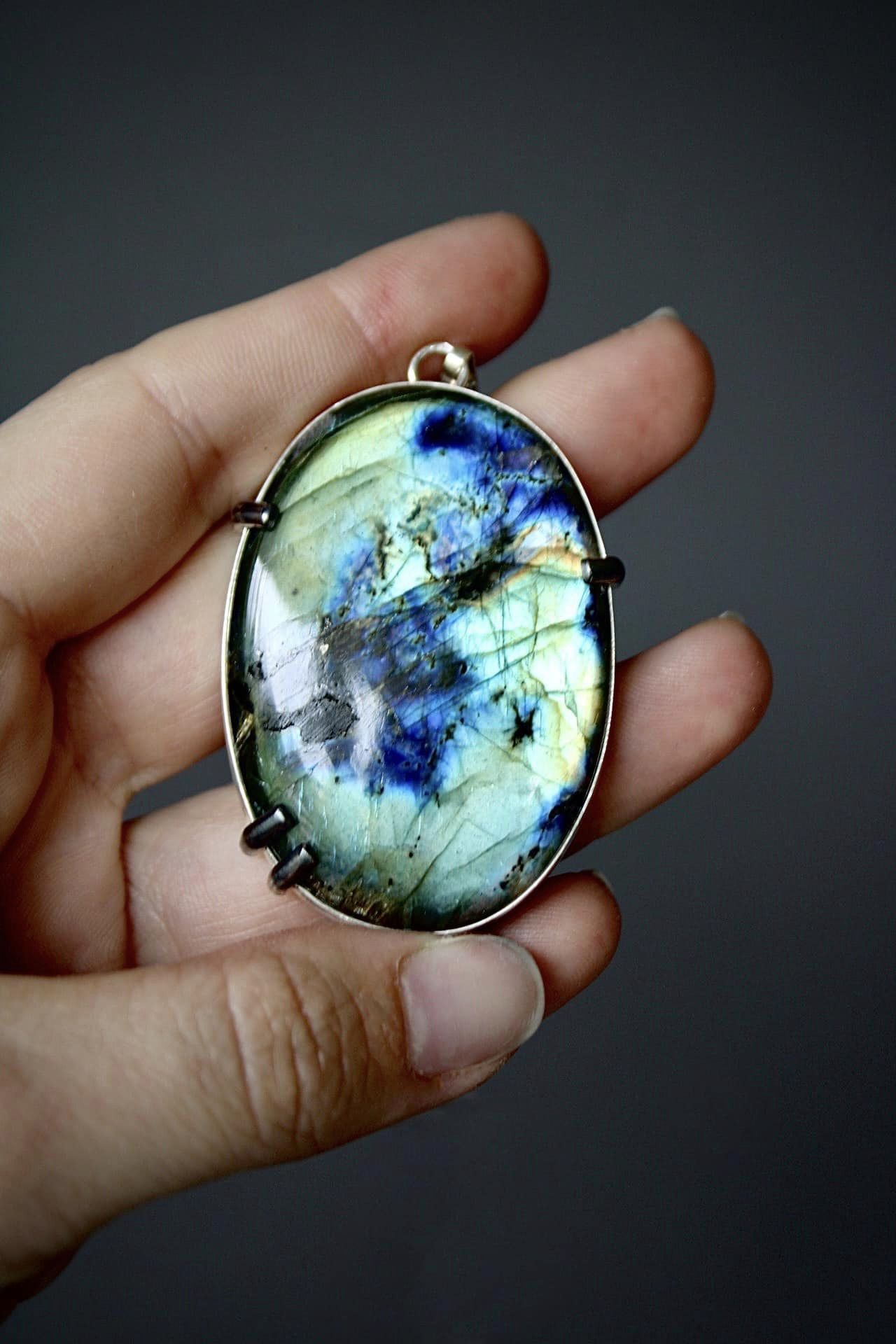 III. Les Labradorites