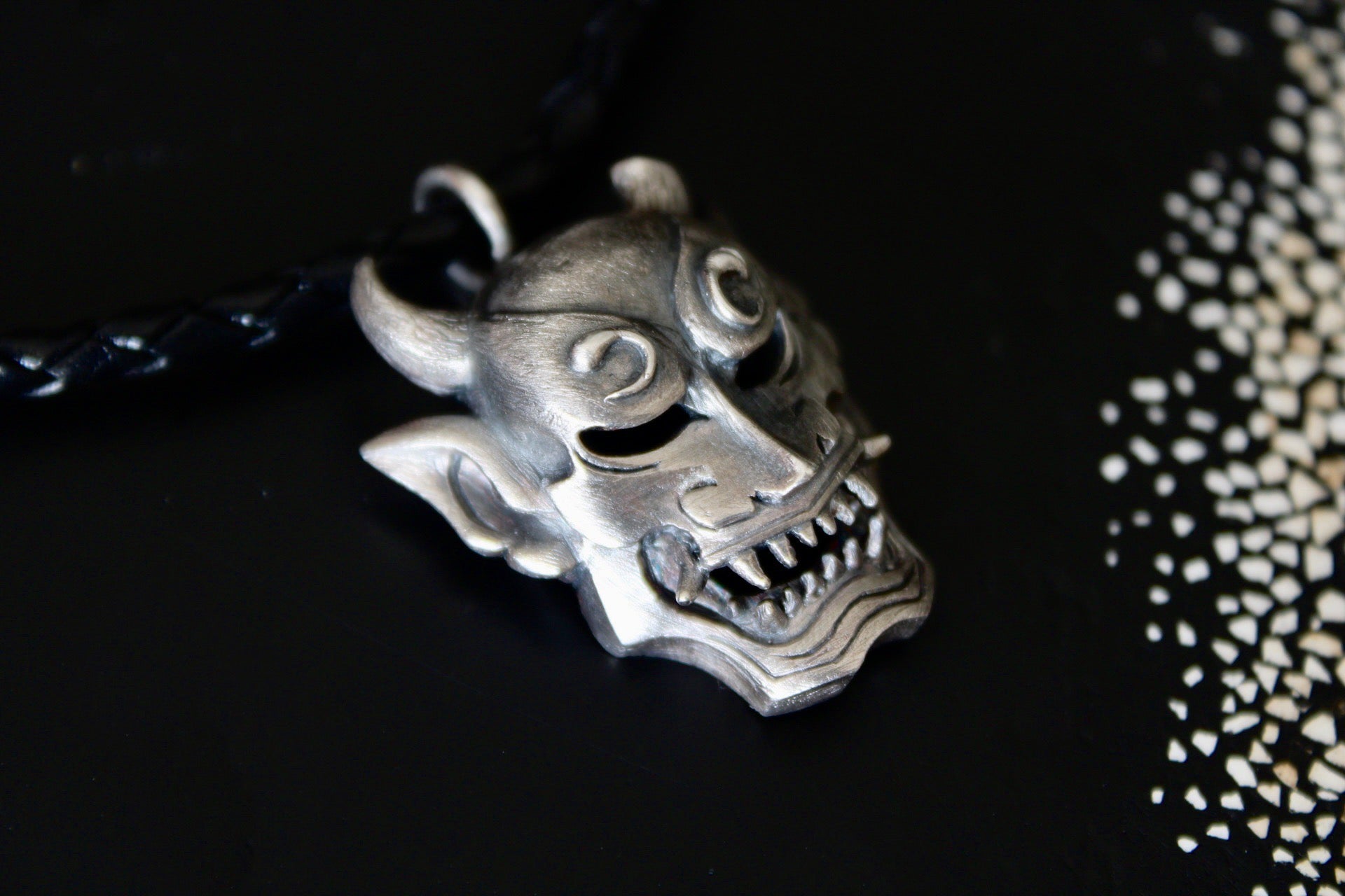 Pendentif Hannya Edition Limitée image 3