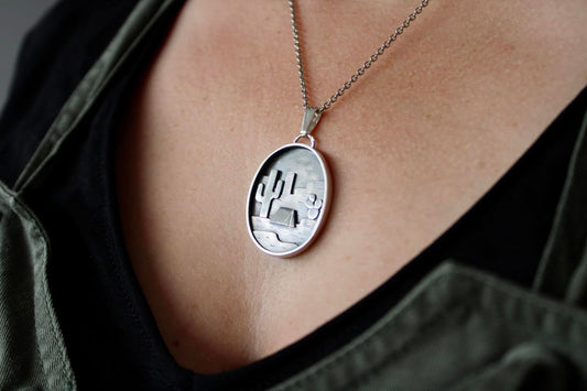 Pendentif "Camping dans le désert"